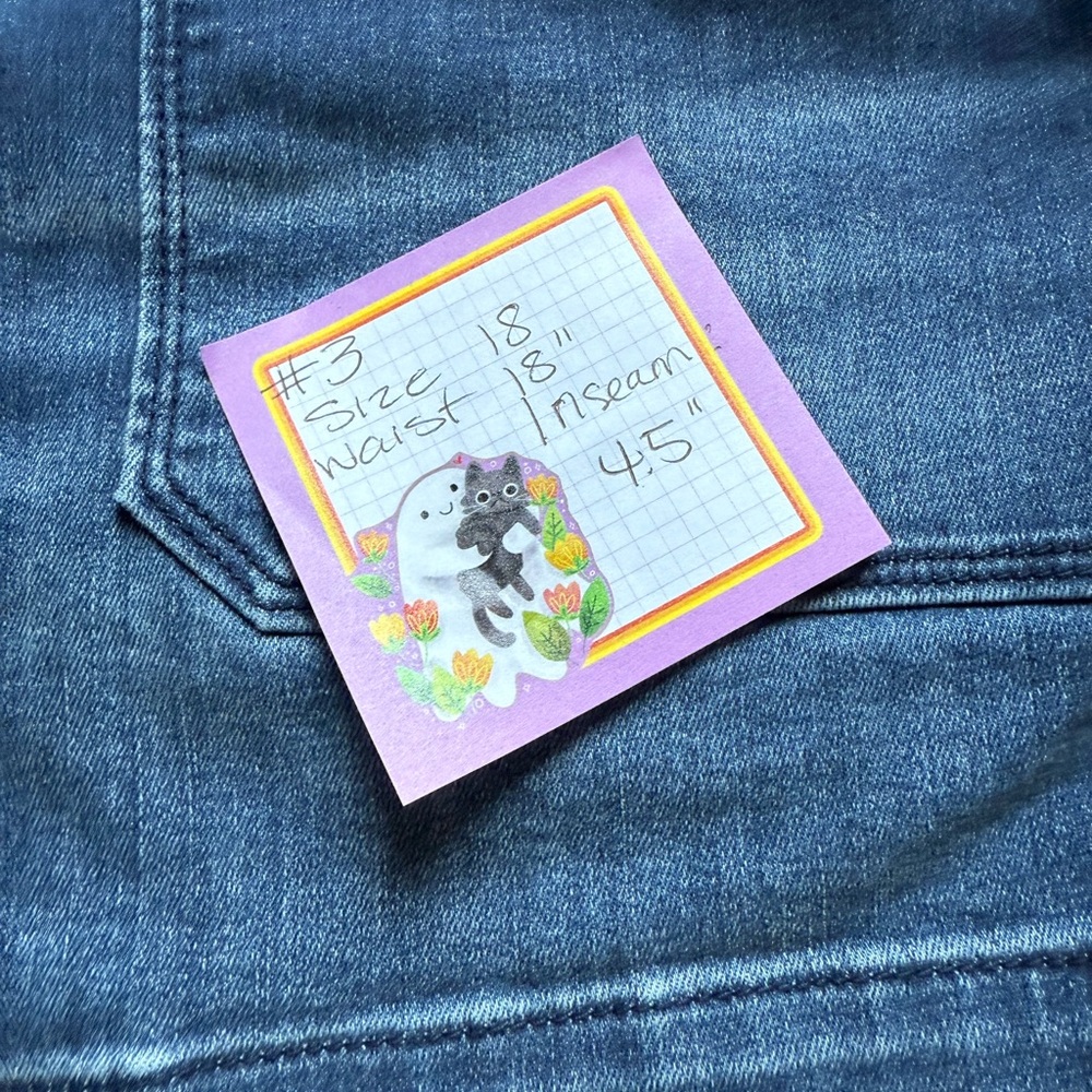 American Eagle Midi Shorts - Picture 3 of 3